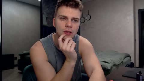Snapshot of pretty_sweety chatting on March 11, 2025, 5:27 am Justin online show from March 11, 2025, 5:27 am