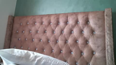 zii online show from April 8, 2026, 8:14 am