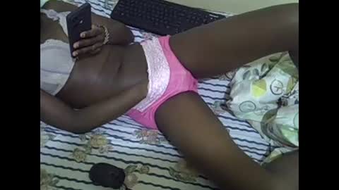 prettyalma online show from January 15, 2025, 6:08 pm