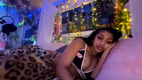 Snapshot of prettyblackgal chatting on February 12, 2026, 8:53 am prettyblackgal online show from February 12, 2026, 8:53 am