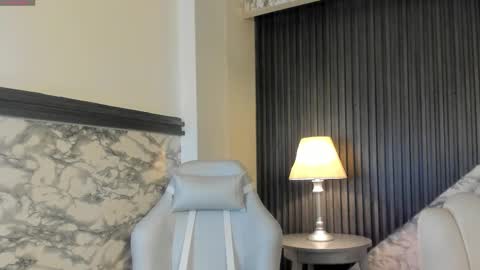 Snapshot of prettybullet chatting on September 9, 2025, 12:15 pm     GTM-5         online show from September 9, 2025, 12:15 pm