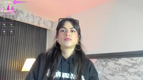 Snapshot of prettybullet chatting on September 16, 2025, 12:28 pm     GTM-5         online show from September 16, 2025, 12:28 pm