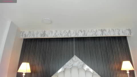 Snapshot of prettybullet chatting on October 20, 2025, 12:16 pm     GTM-5         online show from October 20, 2025, 12:16 pm