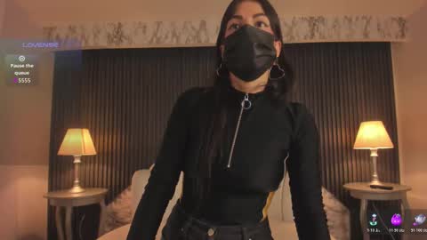 Snapshot of prettybullet chatting on October 28, 2025, 12:19 pm     GTM-5         online show from October 28, 2025, 12:19 pm