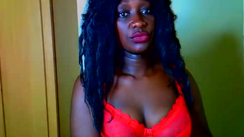 Snapshot of prettycandy0 chatting on June 8, 2026, 12:25 am prettycandy0 online show from June 8, 2026, 12:25 am