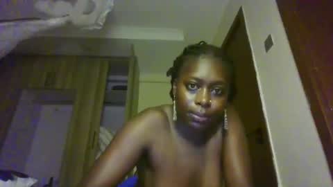 Snapshot of prettydulce chatting on April 21, 2026, 3:13 am prettydulce online show from April 21, 2026, 3:13 am