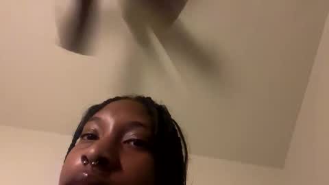 prettyfacefemale online show from October 13, 2025, 1:05 am