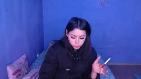 prettyjulliette online show from February 25, 2025, 9:31 am