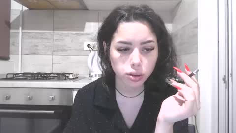 prettyjulliette online show from February 13, 2026, 6:59 pm
