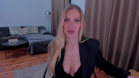 Eva online show from May 16, 2026, 12:18 am