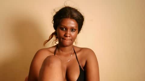 prettykeilaa online show from February 3, 2026, 7:24 am