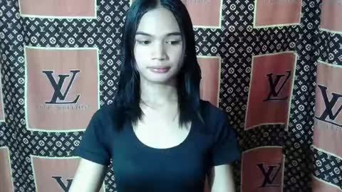 prettykhelcy online show from February 6, 2026, 3:22 am