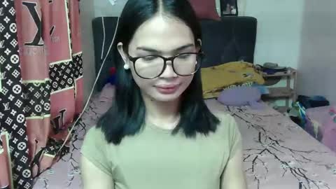 Snapshot of prettykhelcy chatting on May 2, 2026, 1:43 am prettykhelcy online show from May 2, 2026, 1:43 am