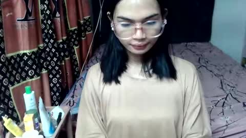 Snapshot of prettykhelcy chatting on May 17, 2026, 10:55 am prettykhelcy online show from May 17, 2026, 10:55 am