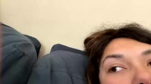 Snapshot of prettylatinamomma01 chatting on October 18, 2025, 9:04 pm prettylatinamomma01 online show from October 18, 2025, 9:04 pm