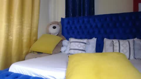 sasha online show from November 15, 2025, 9:39 am