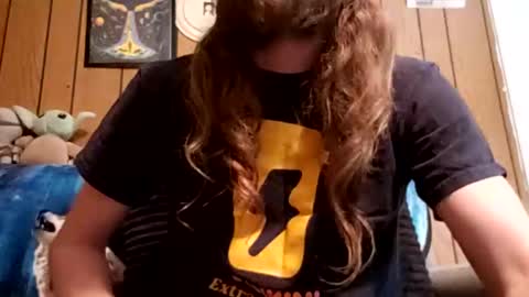 prettysolidd7 online show from January 29, 2025, 10:27 am