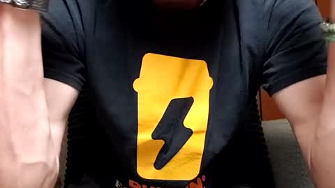 prettysolidd7 online show from January 31, 2025, 2:04 am