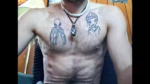 prettysolidd7 online show from September 21, 2025, 8:32 pm