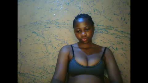 prettyxxpac online show from April 15, 2026, 3:46 am