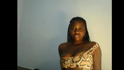 Snapshot of prettyxxpac chatting on June 19, 2026, 7:17 pm prettyxxpac online show from June 19, 2026, 7:17 pm