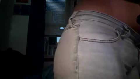 Snapshot of prettyyalisha chatting on April 16, 2026, 12:00 am prettyyalisha online show from April 16, 2026, 12:00 am