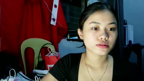 Snapshot of prettyyy_lovelyyy chatting on April 19, 2026, 12:37 pm prettyyy_lovelyyy online show from April 19, 2026, 12:37 pm