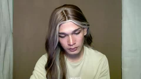 TINA  online show from December 5, 2025, 6:26 pm