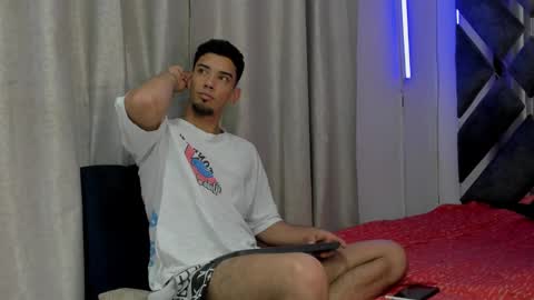 Snapshot of prince_arthur77 chatting on December 28, 2024, 3:59 pm prince_arthur77 online show from December 28, 2024, 3:59 pm
