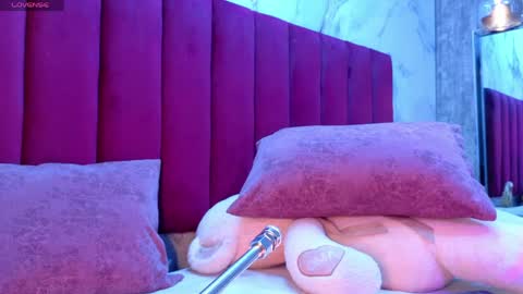 PRINCEPOPPY  online show from April 2, 2026, 2:31 am