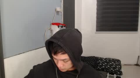 Snapshot of princeadrianx chatting on October 2, 2025, 6:37 pm Prince Adrian online show from October 2, 2025, 6:37 pm