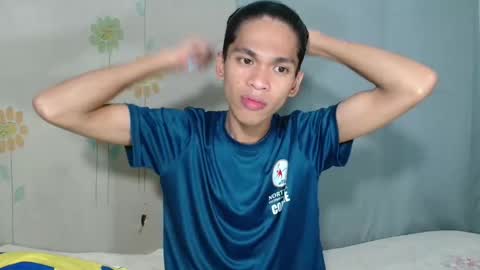 Snapshot of princeofcumxxx chatting on February 12, 2025, 12:33 pm Mel online show from February 12, 2025, 12:33 pm