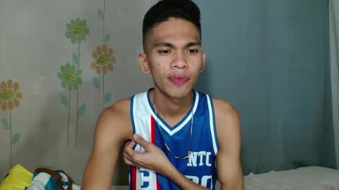 Snapshot of princeofcumxxx chatting on February 16, 2025, 4:42 pm Mel online show from February 16, 2025, 4:42 pm