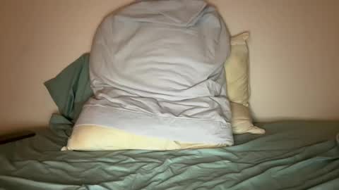 Peaches online show from January 9, 2025, 2:43 am