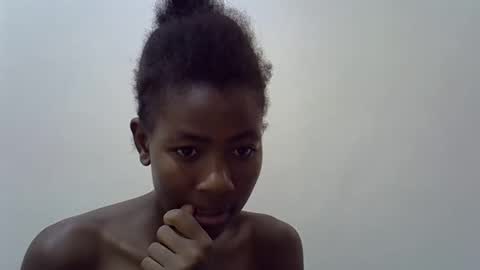 Snapshot of princess_0 chatting on March 26, 2026, 12:00 pm Princess online show from March 26, 2026, 12:00 pm