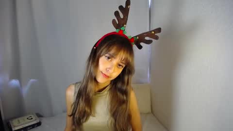 Snapshot of princess_emily69 chatting on December 30, 2024, 4:19 pm Emily online show from December 30, 2024, 4:19 pm