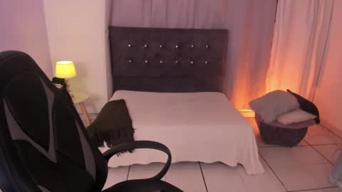 Snapshot of princess_foxxxy1 chatting on March 14, 2026, 4:40 am Paula Princess online show from March 14, 2026, 4:40 am