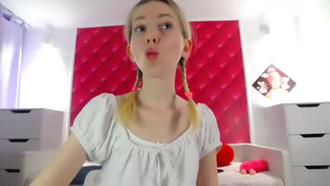 GoddessKassia online show from December 29, 2024, 3:03 pm