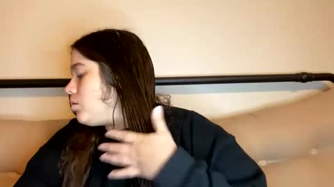 princessviccxo online show from January 13, 2025, 4:18 am