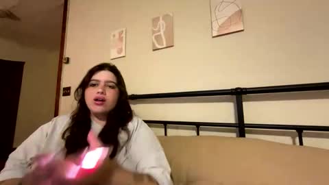 princessviccxo online show from March 31, 2026, 4:46 am