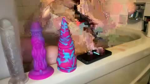 Snapshot of princessoftenis44 chatting on March 6, 2025, 3:35 am princessoftenis44 online show from March 6, 2025, 3:35 am