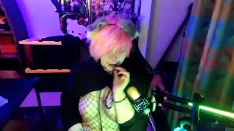 Princeton Minxxx 333 online show from February 7, 2025, 3:12 am