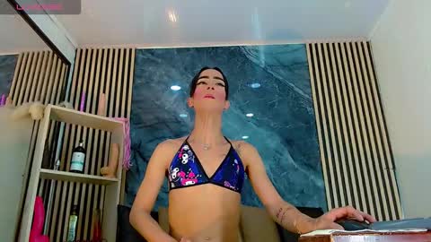 priscilarainbow online show from November 9, 2025, 9:35 pm