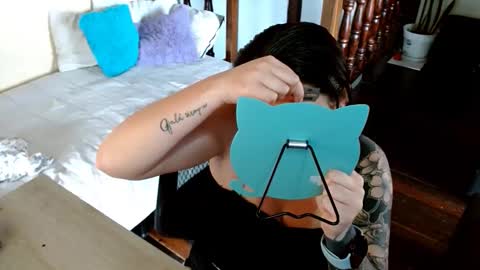 Snapshot of prismm_ chatting on October 10, 2025, 7:24 pm prismm_ online show from October 10, 2025, 7:24 pm