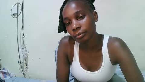 pritty_amber online show from April 6, 2026, 7:59 pm