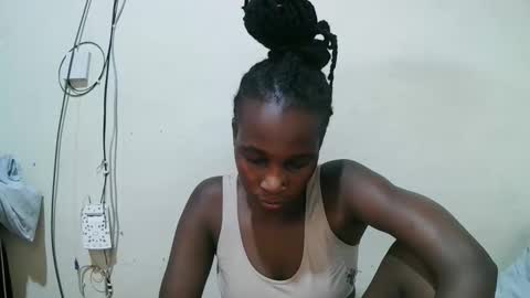Snapshot of pritty_amber chatting on May 1, 2026, 11:37 am pritty_amber online show from May 1, 2026, 11:37 am