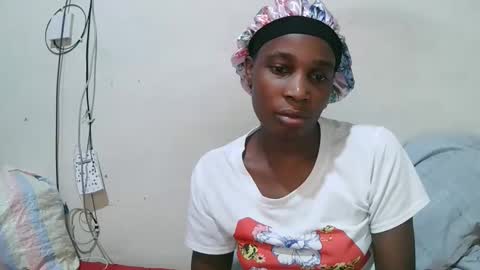 Snapshot of pritty_amber chatting on May 5, 2026, 6:21 am pritty_amber online show from May 5, 2026, 6:21 am