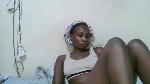 Snapshot of pritty_amber chatting on May 6, 2026, 6:30 am pritty_amber online show from May 6, 2026, 6:30 am