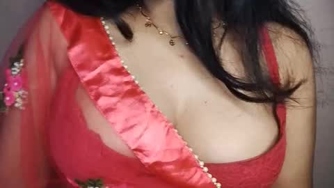 priyu_ online show from December 19, 2025, 4:58 pm