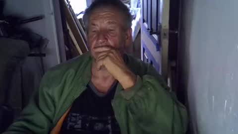 projectorepson online show from September 11, 2025, 6:08 pm